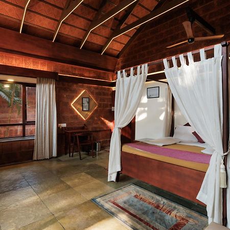 Sai Vishram Beach Resort Bainduru Kültér fotó