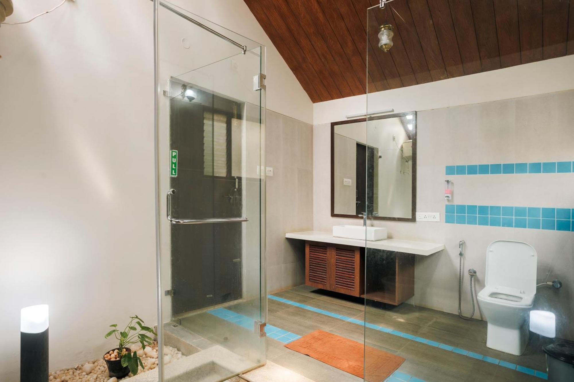 Sai Vishram Beach Resort Bainduru Kültér fotó