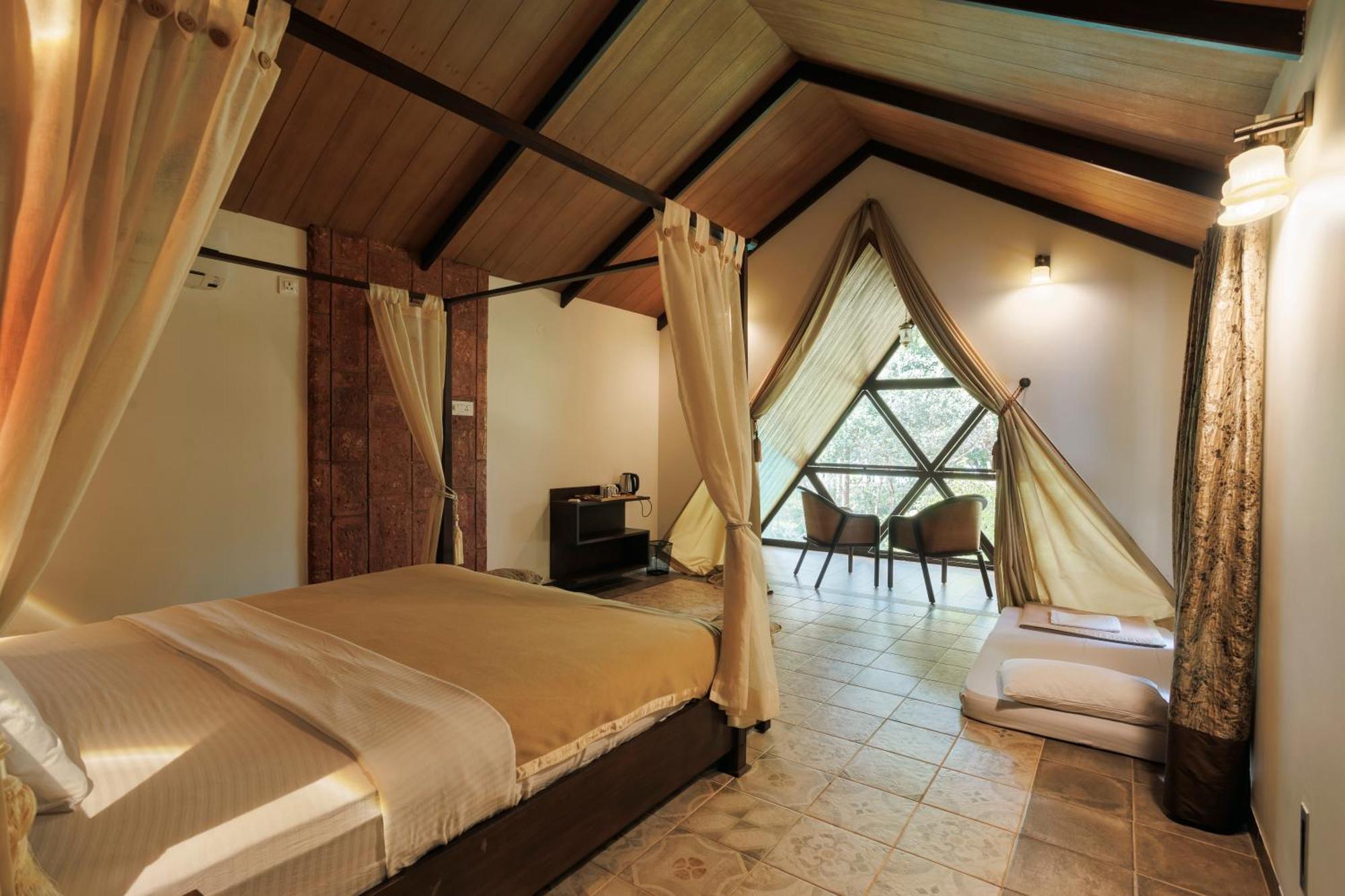 Sai Vishram Beach Resort Bainduru Kültér fotó