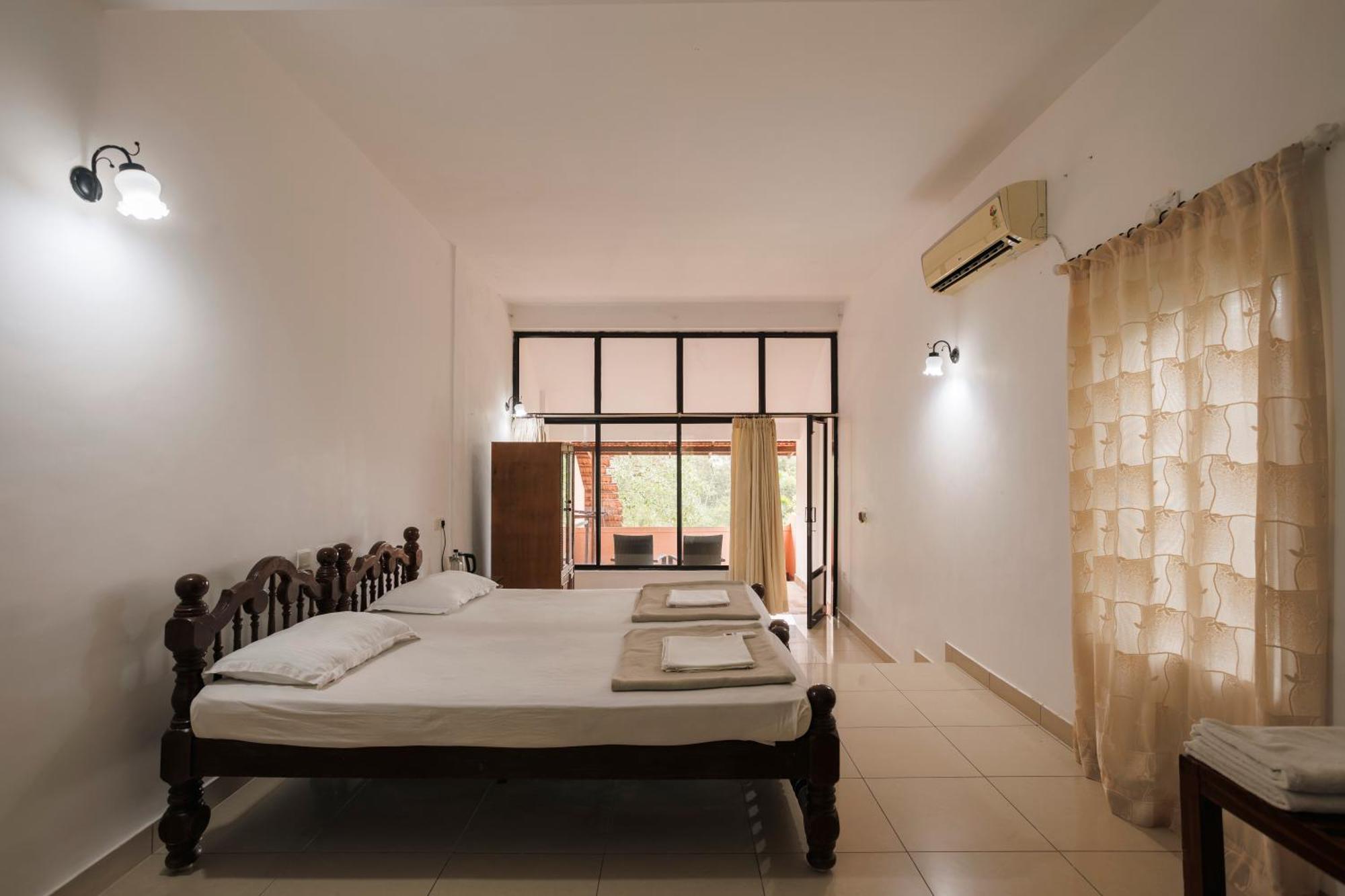 Sai Vishram Beach Resort Bainduru Kültér fotó