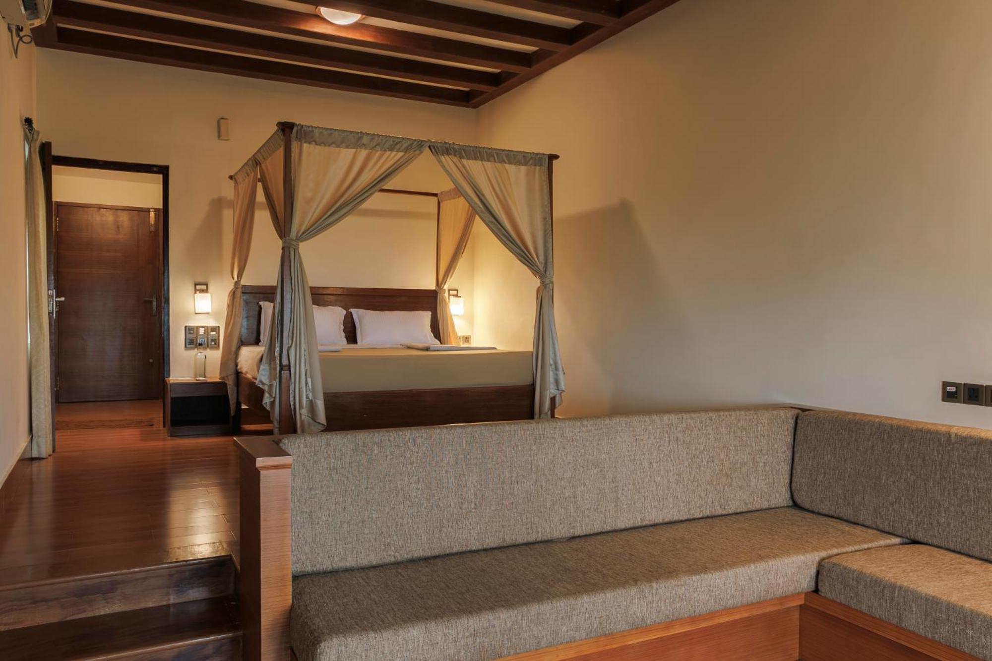 Sai Vishram Beach Resort Bainduru Kültér fotó