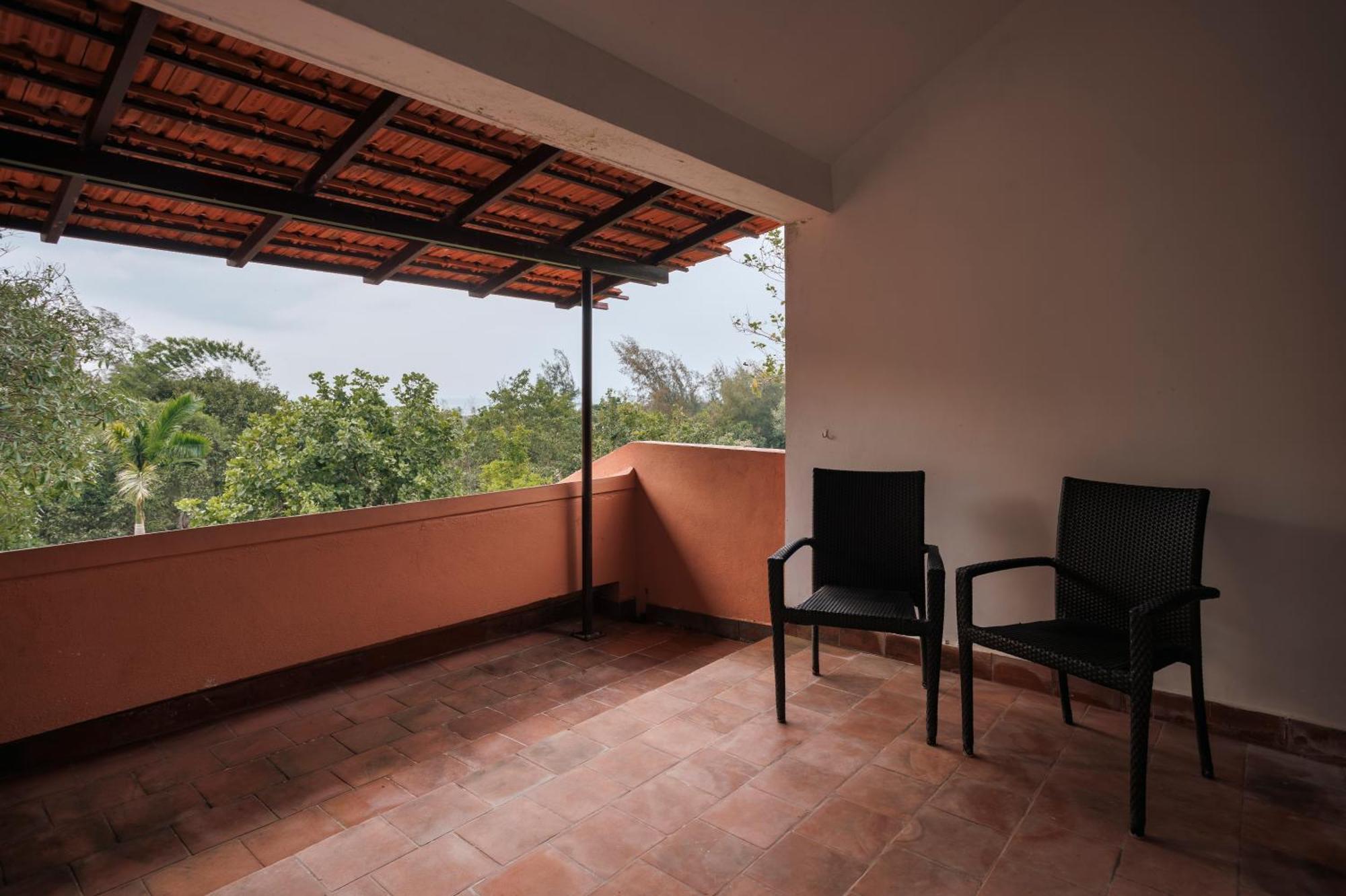 Sai Vishram Beach Resort Bainduru Kültér fotó