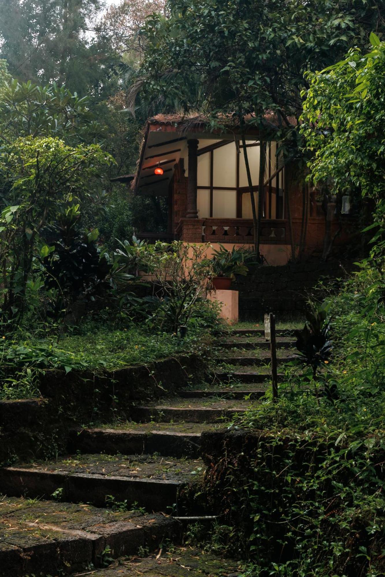 Sai Vishram Beach Resort Bainduru Kültér fotó